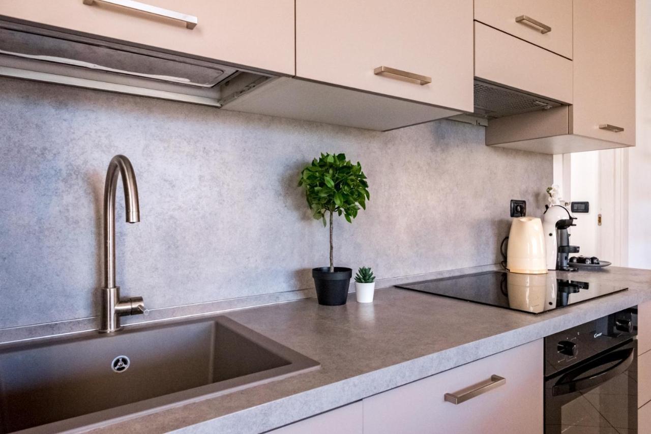 Residenza Oleandro Leilighet Desenzano del Garda Eksteriør bilde